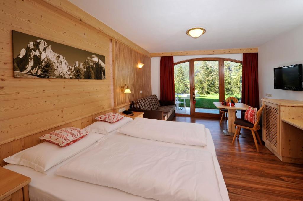 Hotel Digon Urtijëi Oda fotoğraf