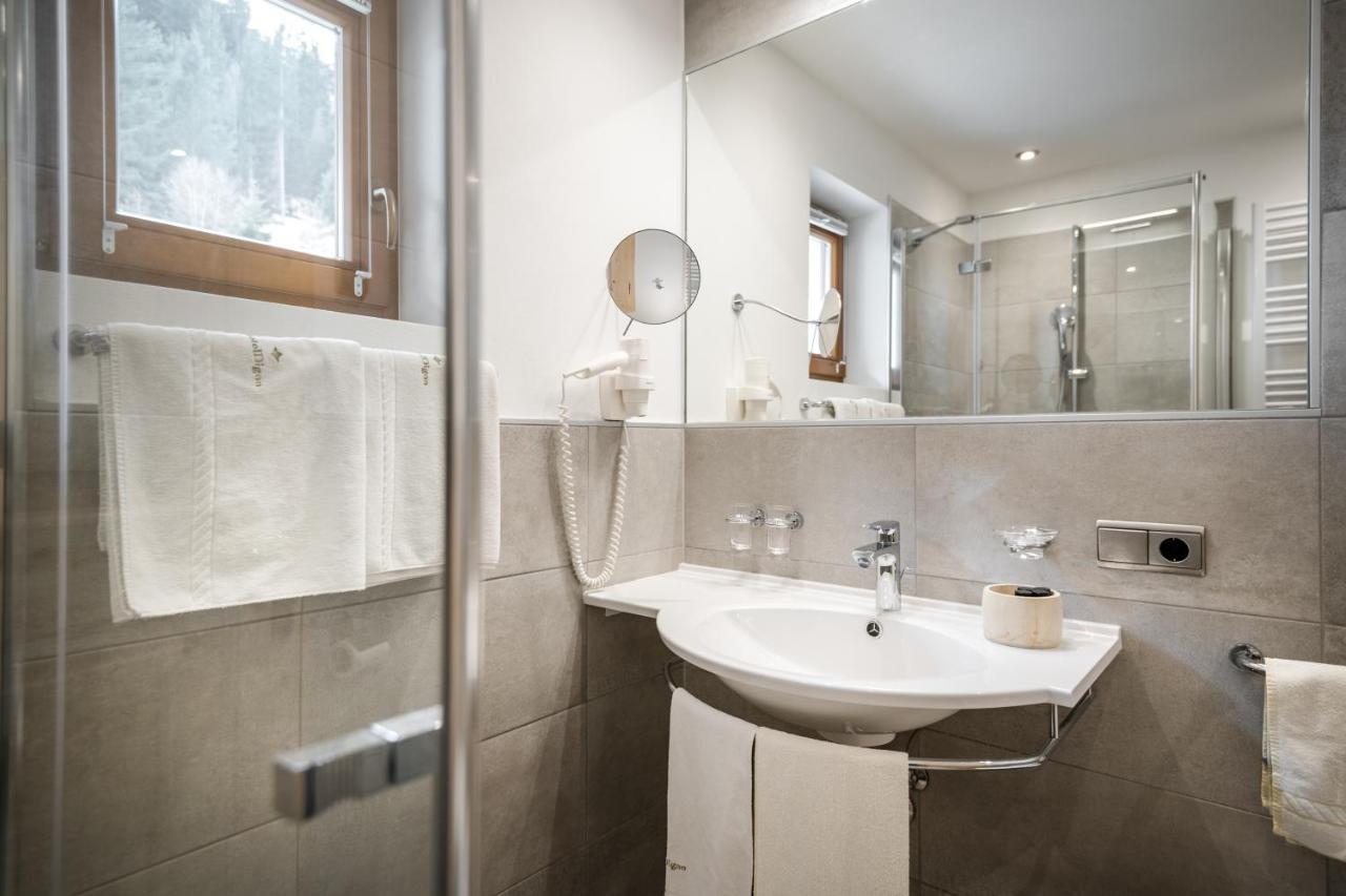 Hotel Digon Urtijëi Dış mekan fotoğraf
