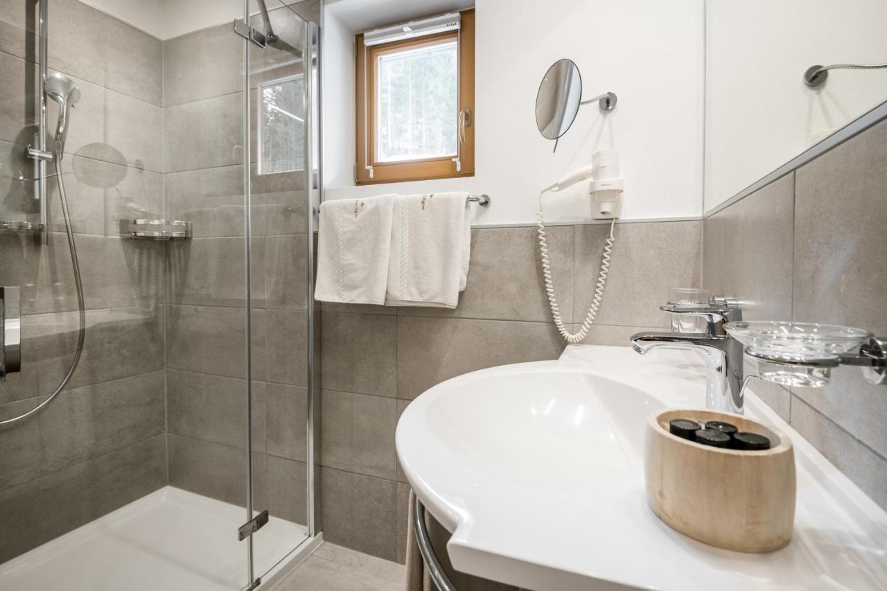 Hotel Digon Urtijëi Dış mekan fotoğraf